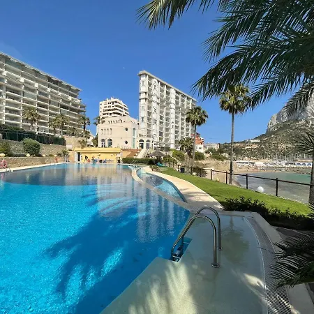 度假居 Clp- Primera Linea Vistas Piscina Y Parking *